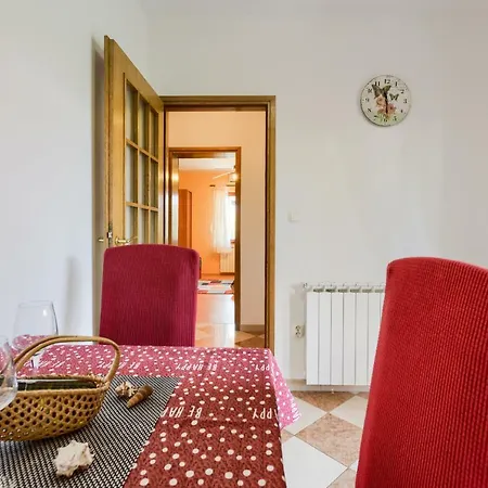 Apartament Pegy *