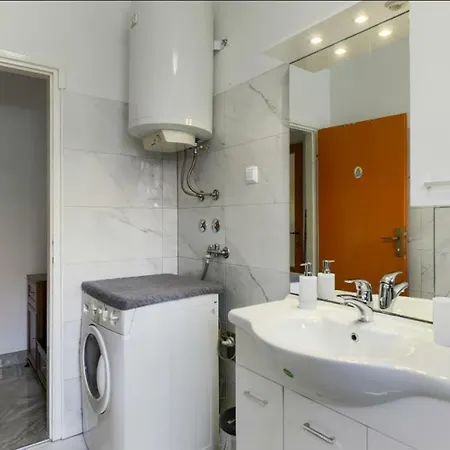 Apartament Pegy *